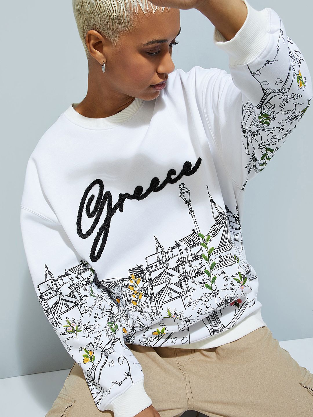 

max URB_N Women Graphic Printed Sweatshirt, White