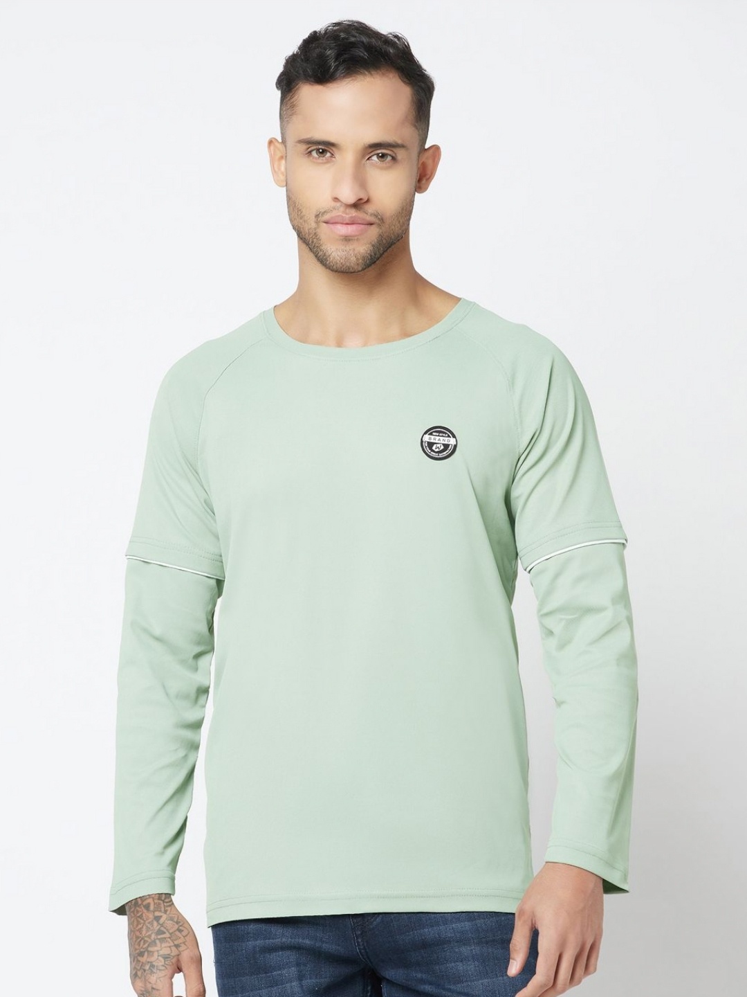 

GLITO Men Solid Round Neck Polyester T-Shirt, Green