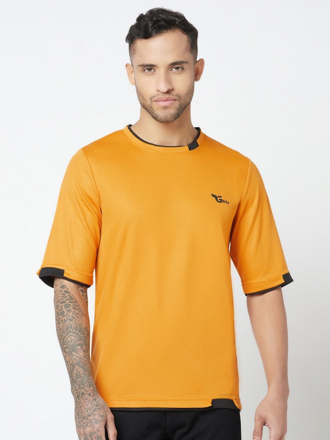 

GLITO Men Solid Round Neck Polyester T-Shirt, Yellow