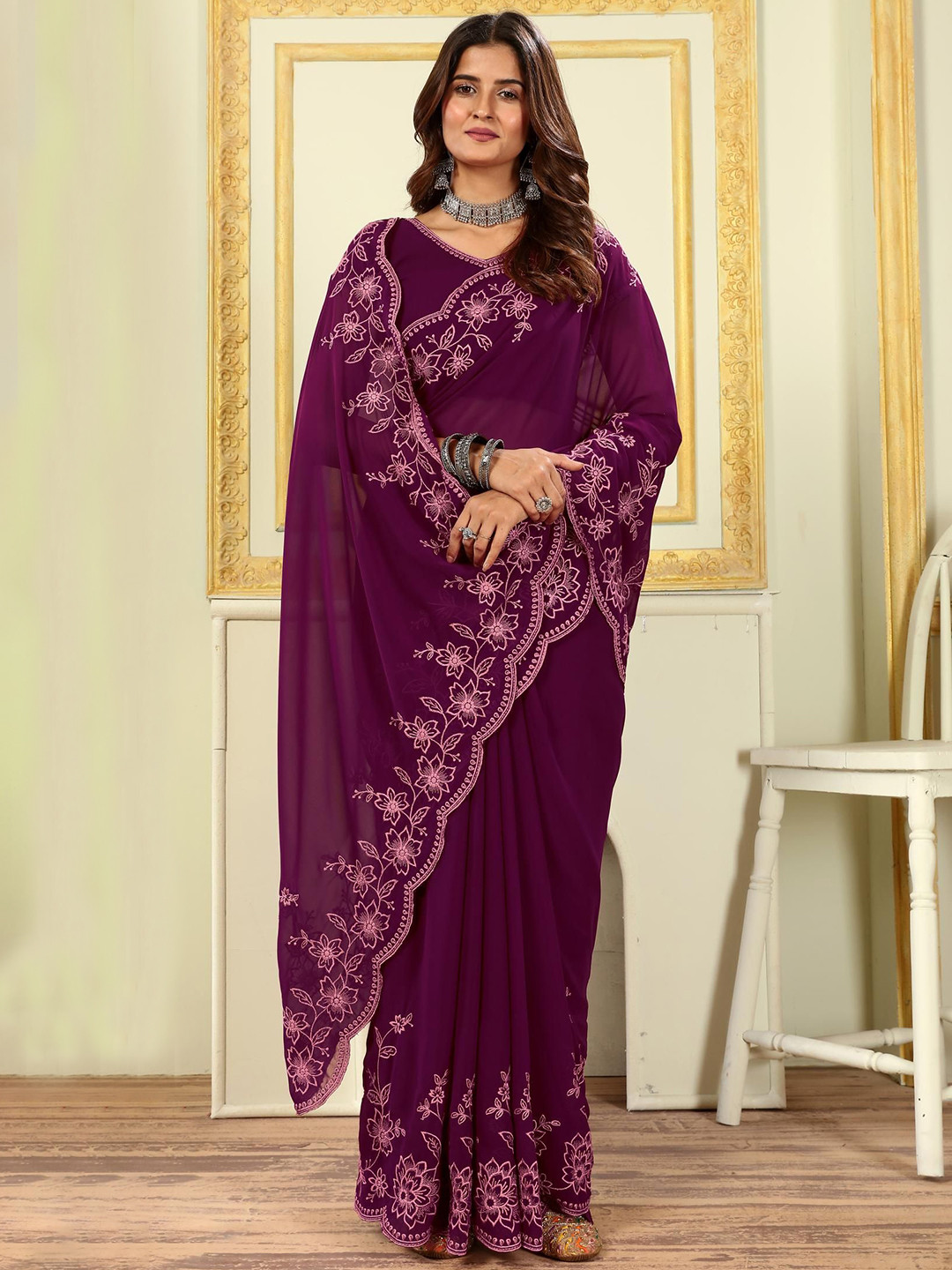 

PATLANI STYLE Ethnic Motif Embroidered Pure Georgette Saree, Magenta
