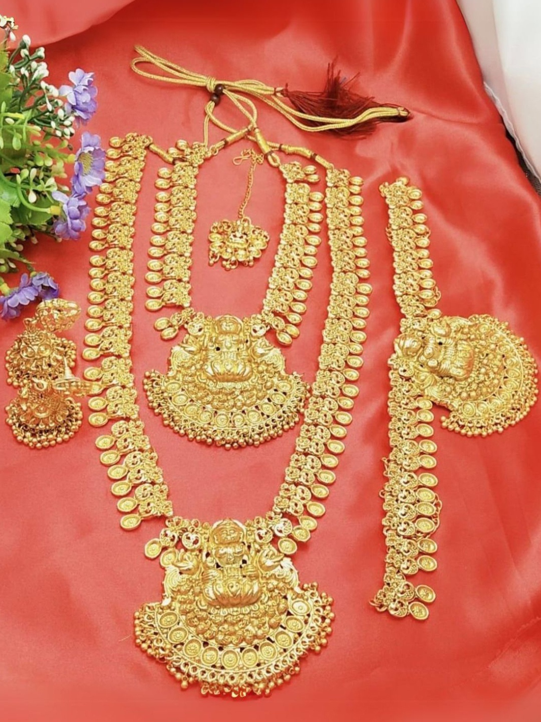 

Adc fashions Gold-Plated Temple Jewellery Set