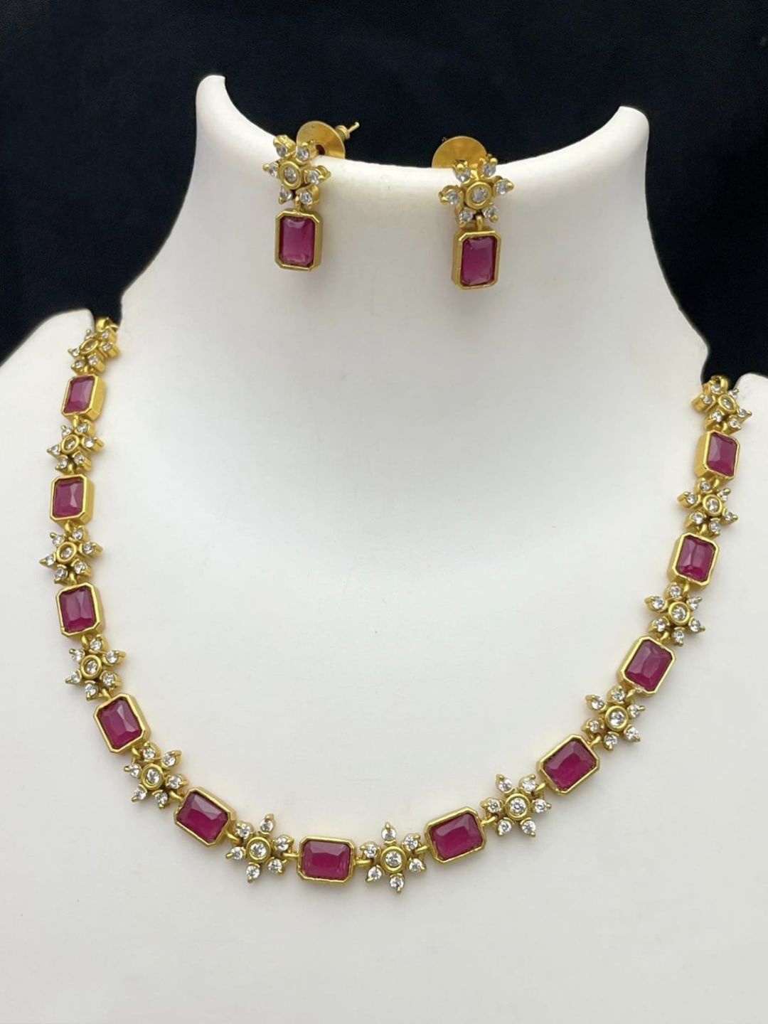 

Adc fashions Gold Plated Stones Studded Antique Flower Jewellery Set