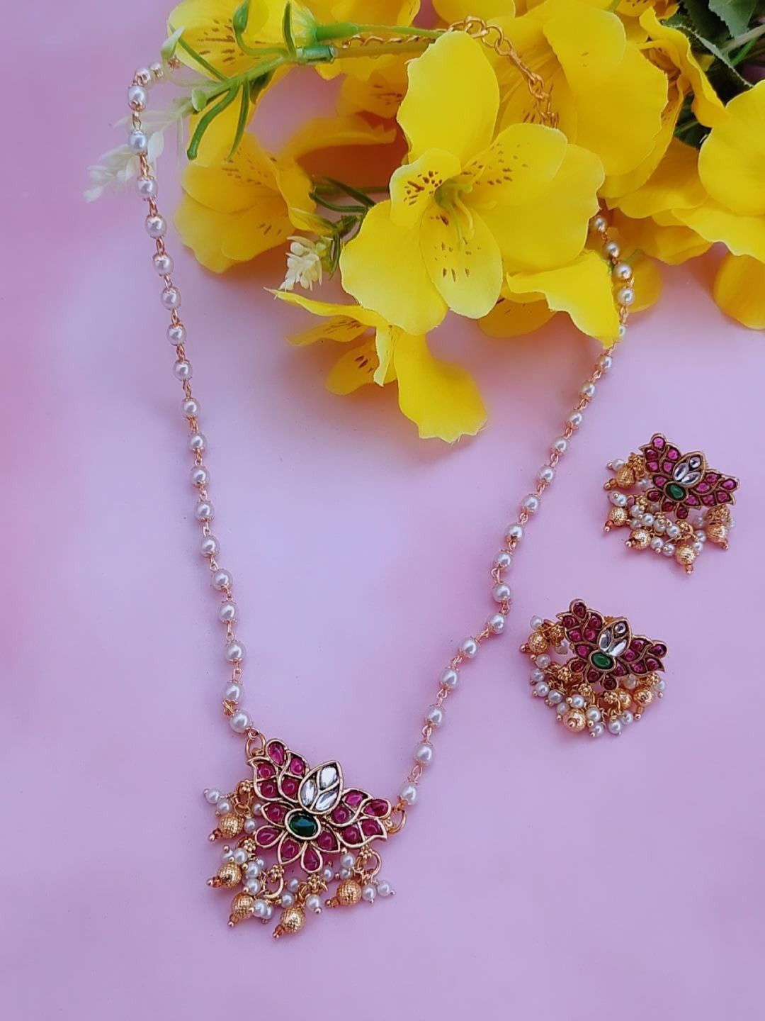 

Adc fashions Girls Gold-Plated Stone-Studded & Beaded Jewellery Set