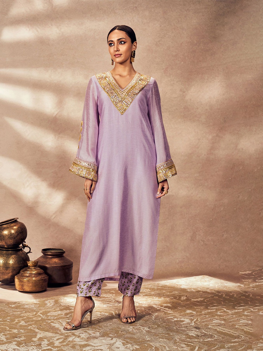 

Masaba Pixie Dust Floral Yoke Design Sequinned A-Line Kurta With Trousers, Lavender