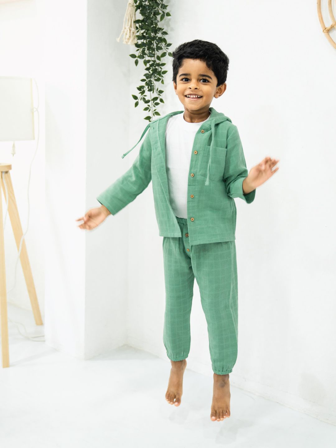 

A Toddler Thing Kids Checked Organic Cotton T-shirt and Shirt & Joggers, Teal