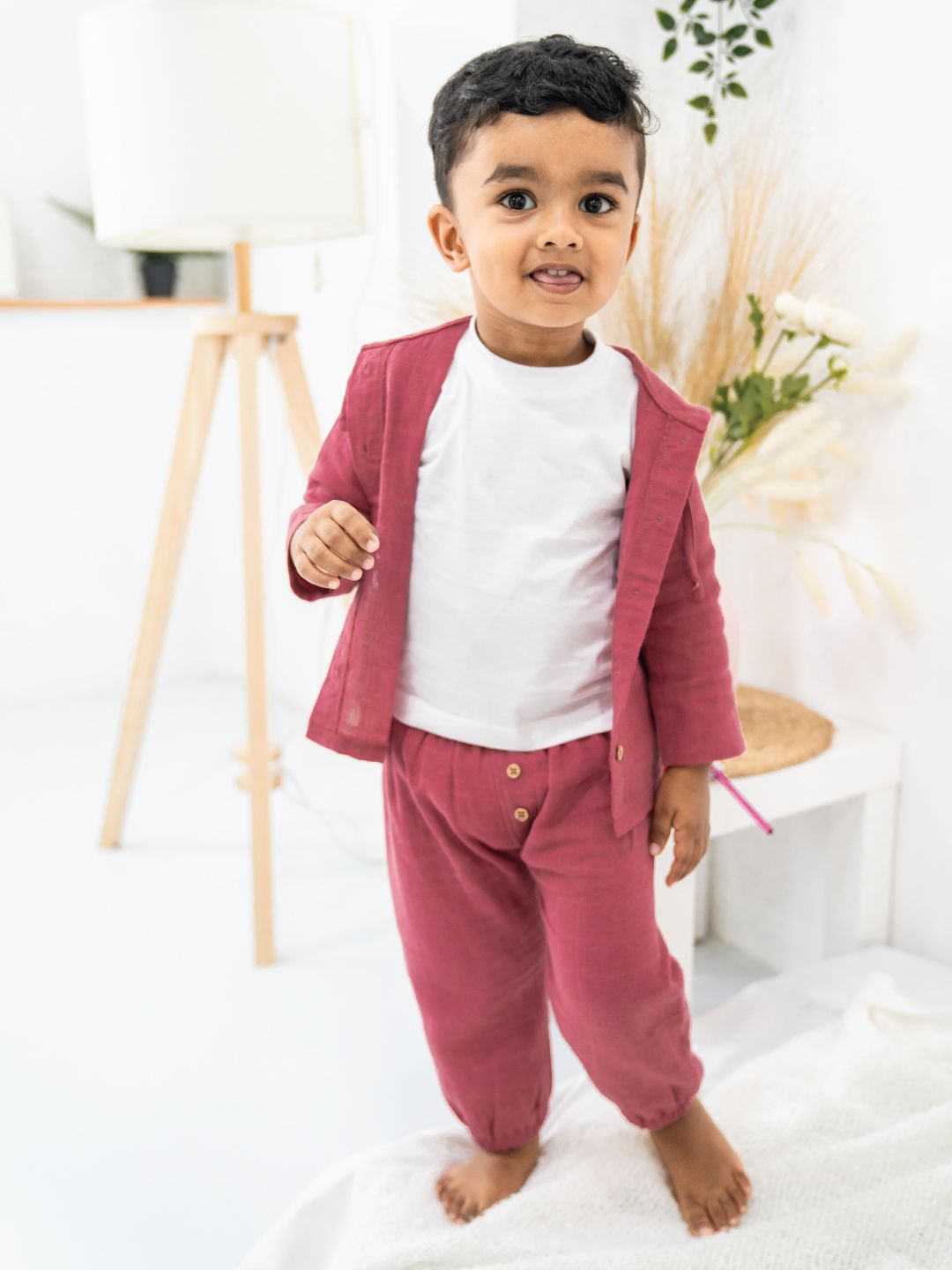

A Toddler Thing Kids Checked Organic Cotton T-shirt and Shirt & Joggers, Pink