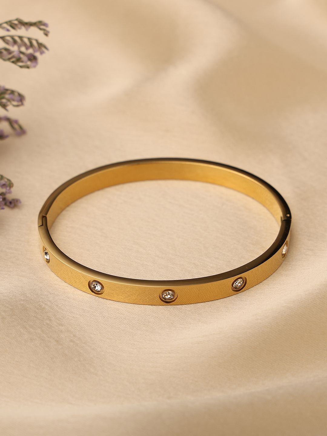 

VENI 18K Gold-Plated Stainless Steel Bangle-Style Bracelet