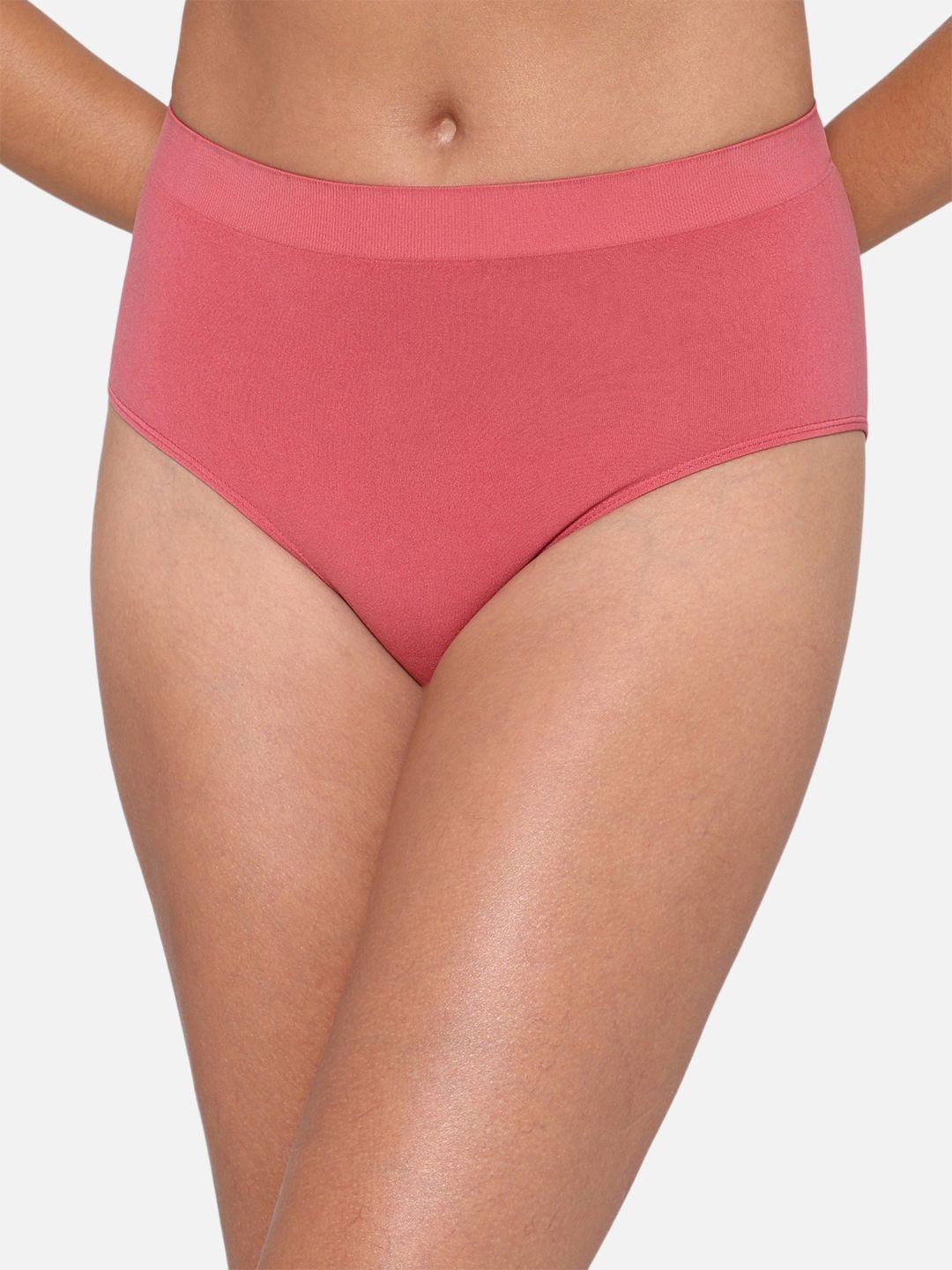 

Wacoal Basic Mid Rise Brief PI06A01-MR, Red