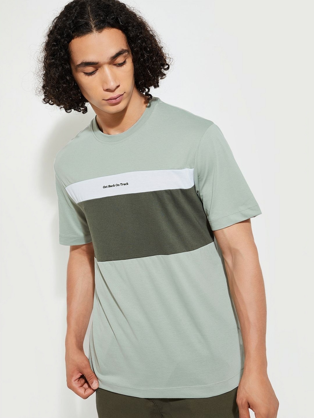 

max URB_N Men Colourblocked T-shirt, Green