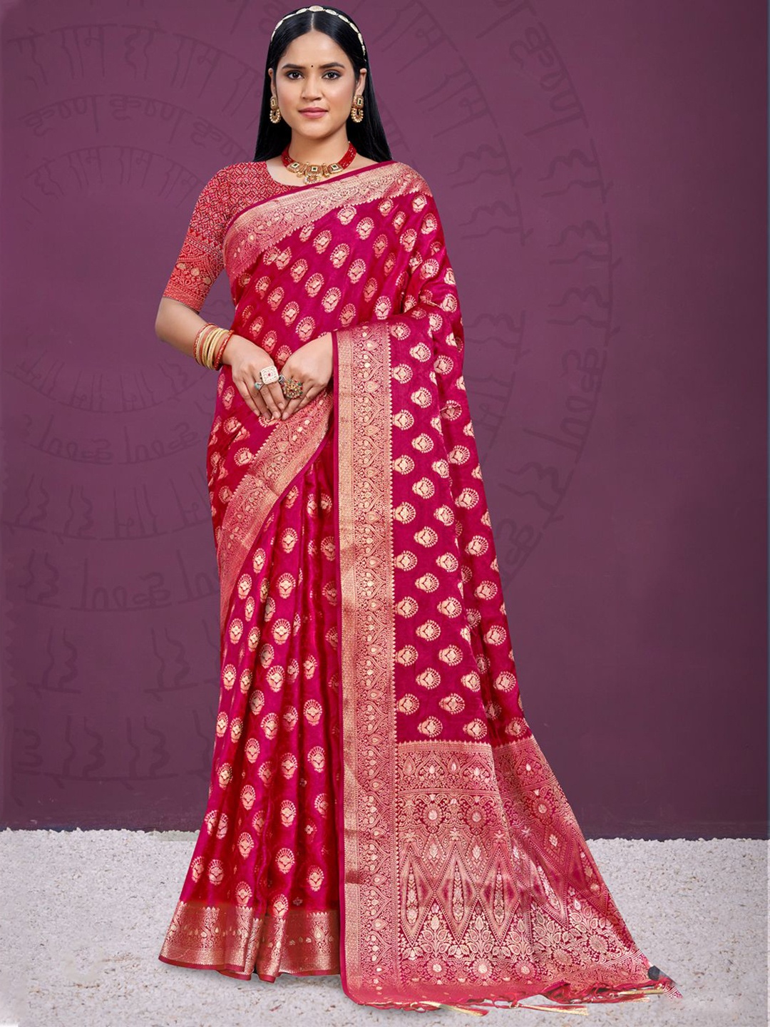 

Ishin Ethnic Motifs Woven Design Zari Saree, Maroon