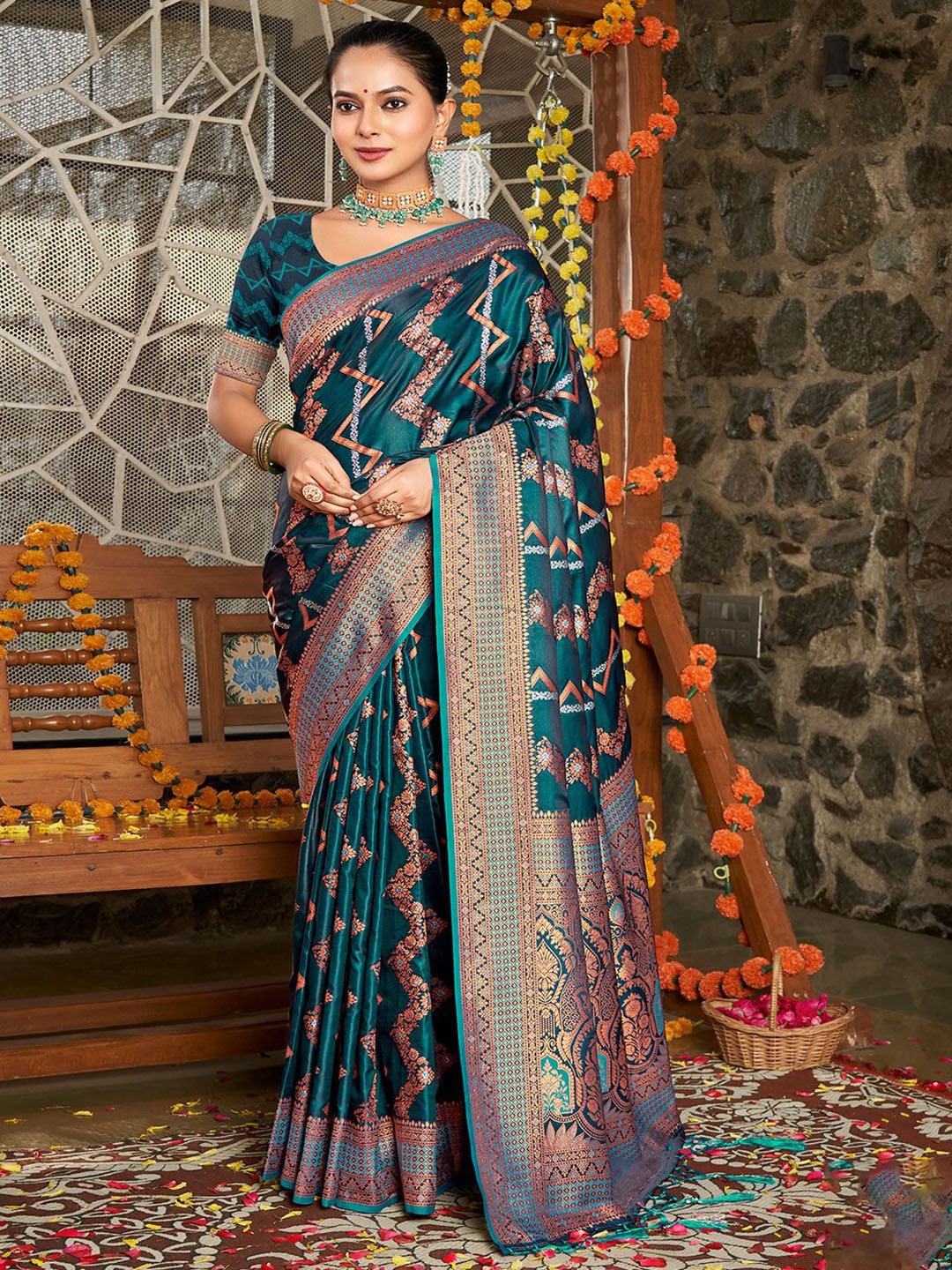 

Ishin Ethnic Motifs Zari Saree, Sea green