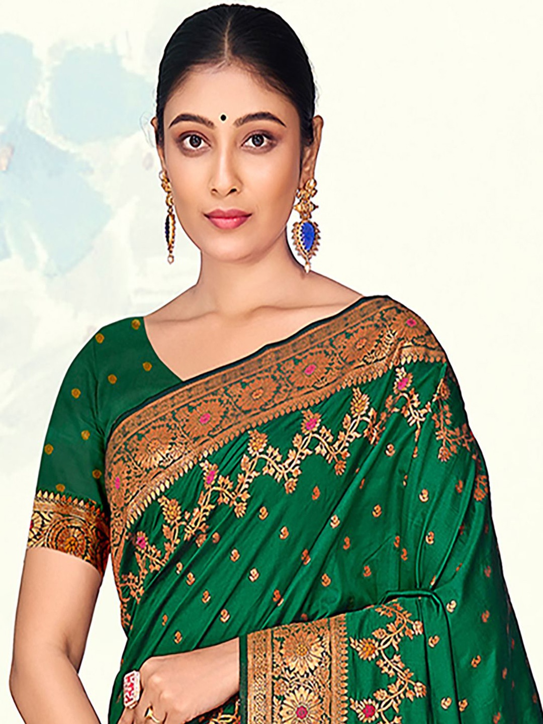 

Ishin Ethnic Motifs Woven Designed Zari Saree, Green