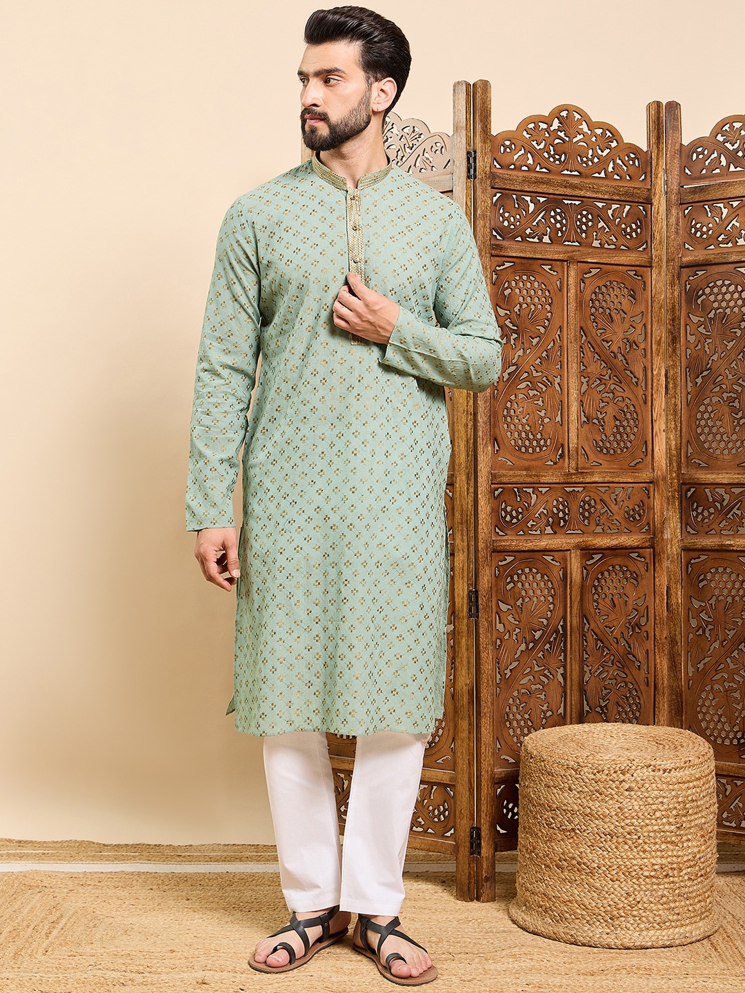 

House of Pataudi Ethnic Motifs Embroidered Straight Kurtas, Turquoise blue