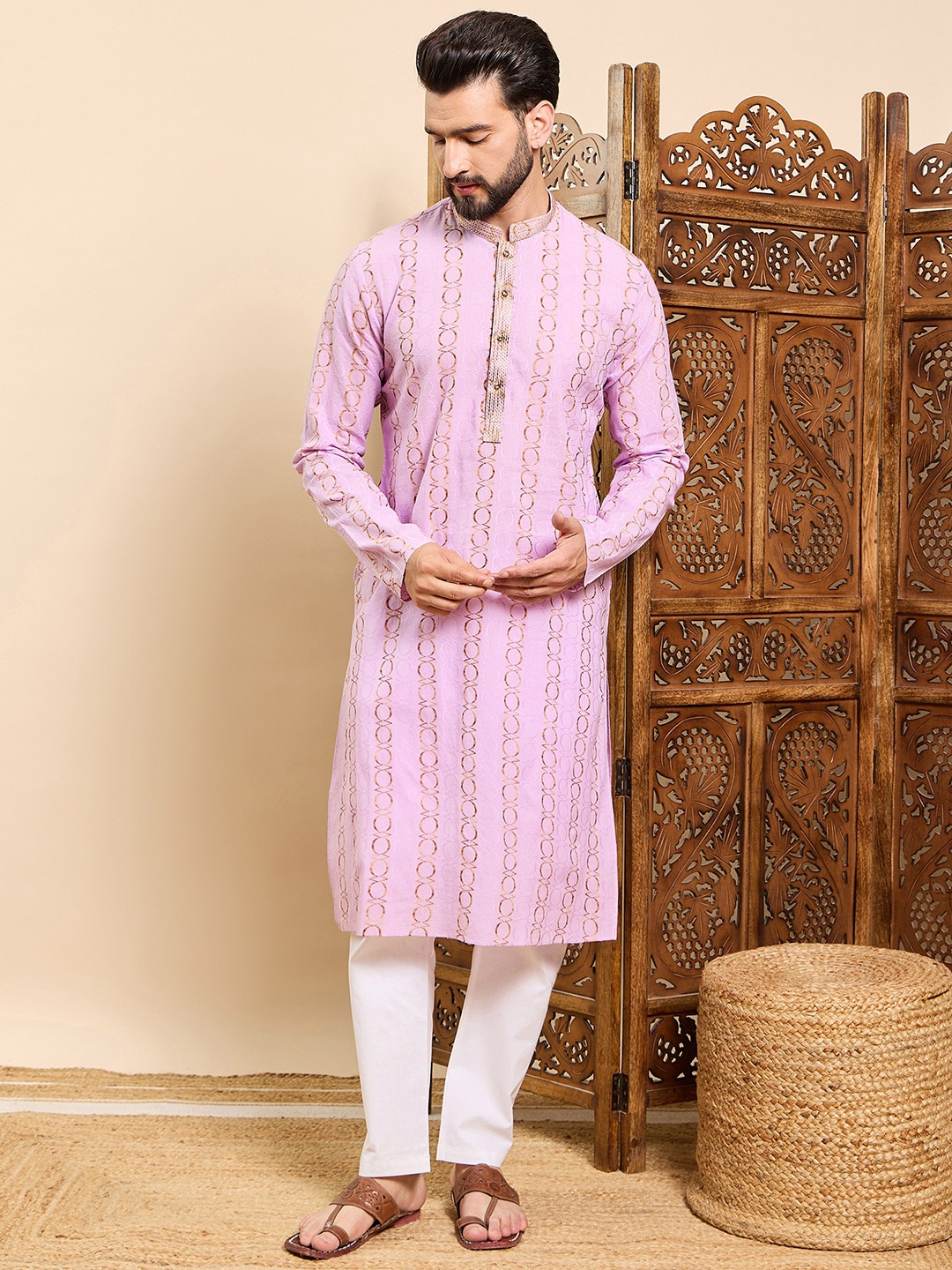 

House of Pataudi Geometric Embroidered Straight Kurtas, Pink