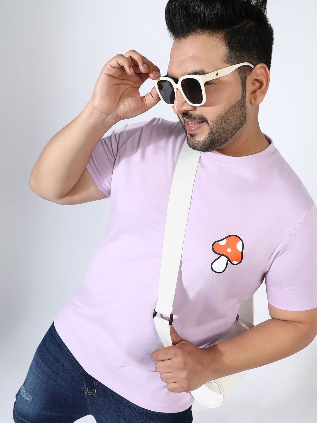 

Instafab Plus Men Typography V-Neck Pockets T-shirt, Purple