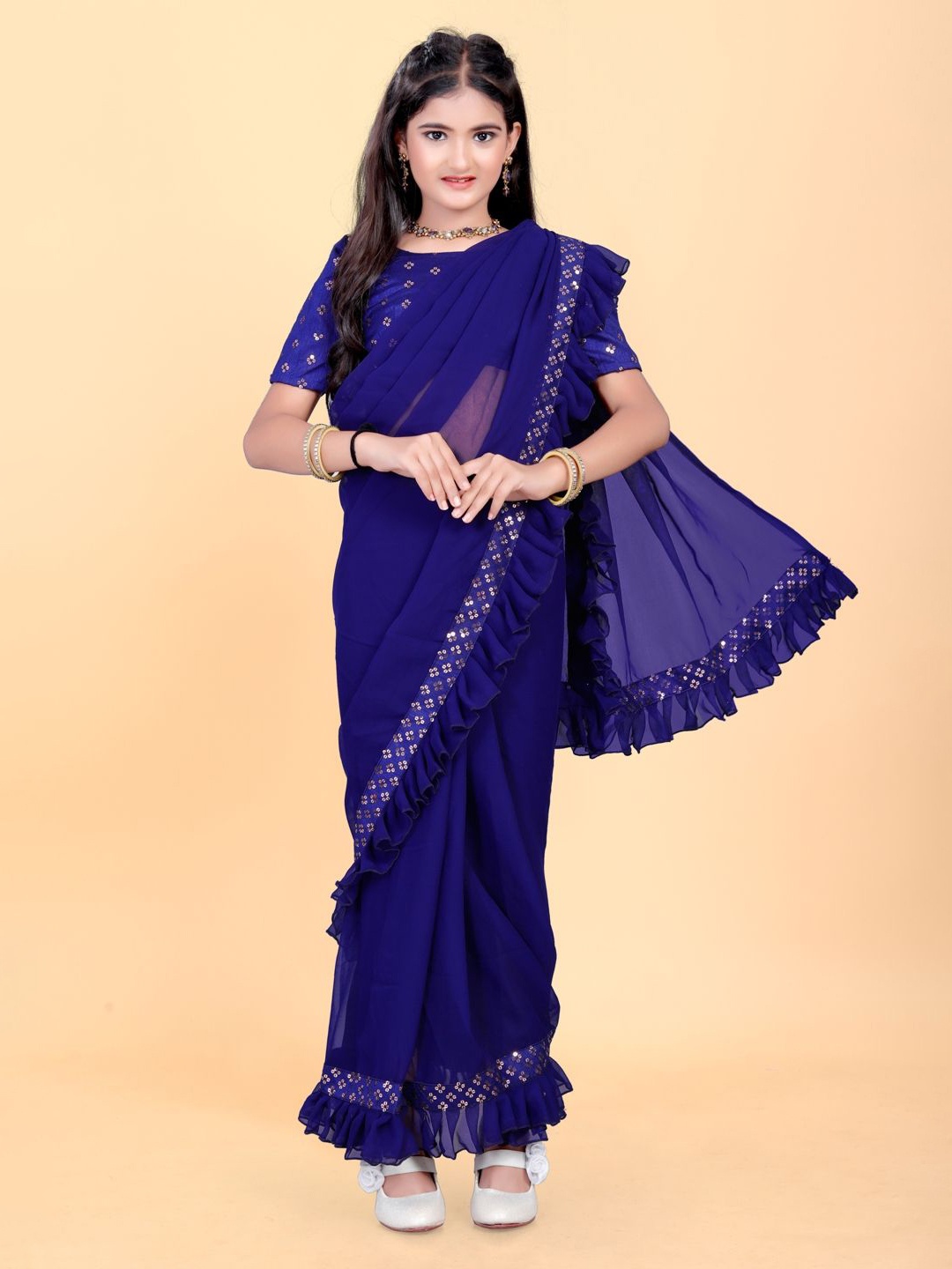 

Shrithi Fashion Fab Sequinned Pure Georgette Ready to Wear Saree, Navy blue