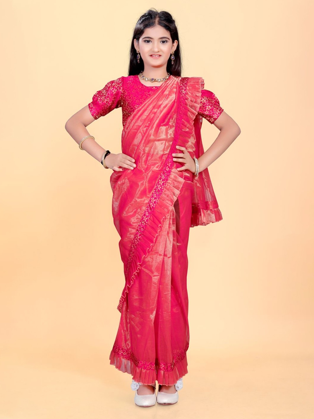 

Shrithi Fashion Fab Girls Ready to Wear Saree, Pink
