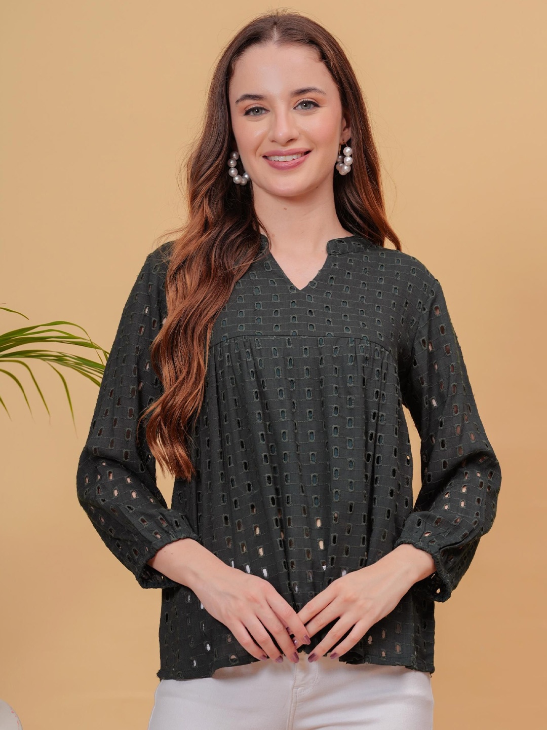 

CHIRAAI Ethnic Top, Green