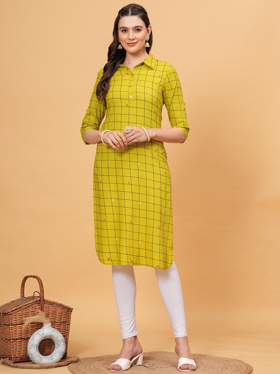 CHIRAAI Checked Shirt Collar Straight Kurta, Green