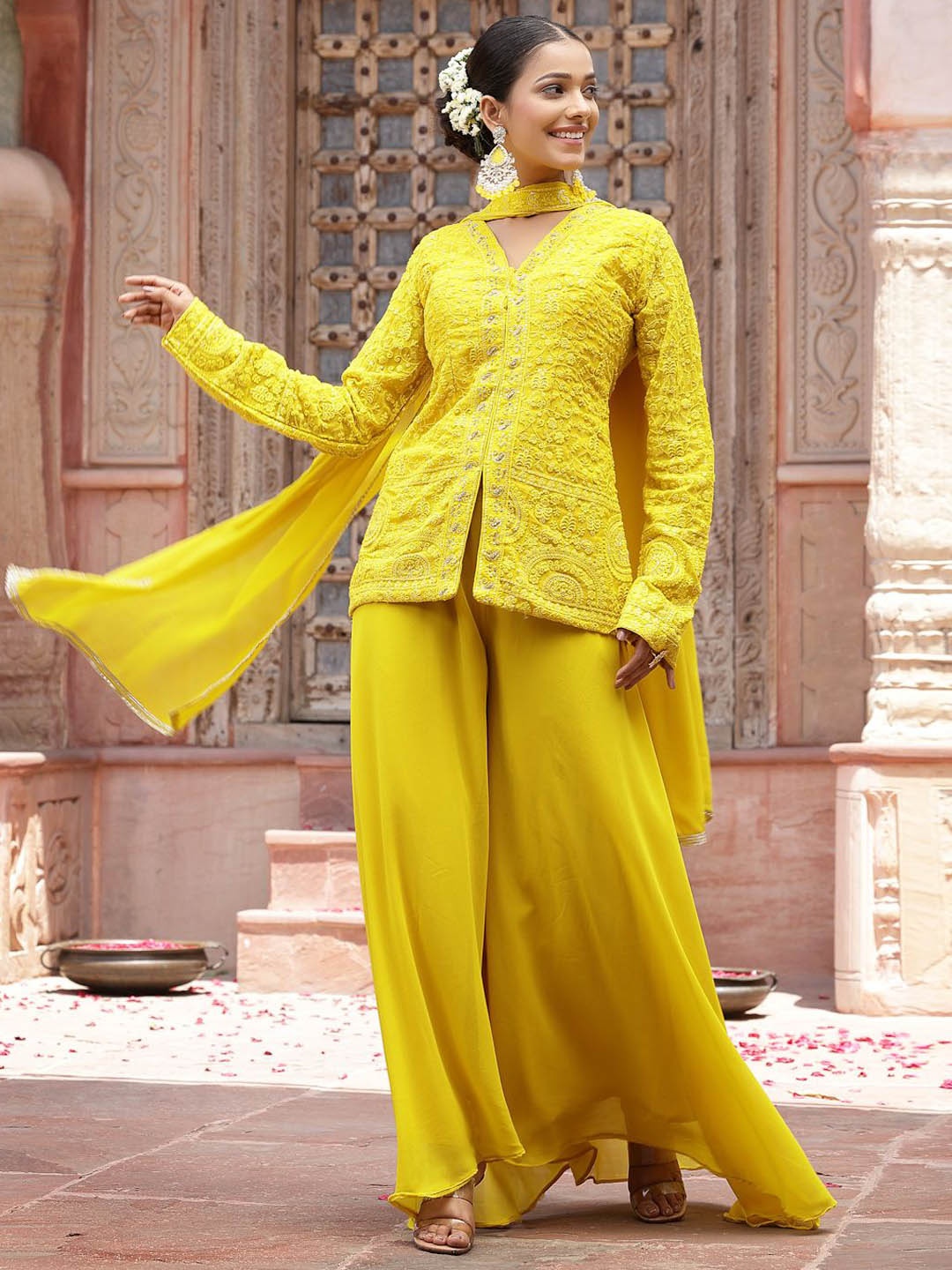 

Stylum Embroidered V-Neck Top With Dupatta & Palazzos Co-Ords, Yellow