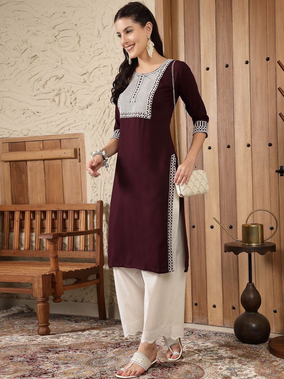 

Stylum Violet Floral Embroidered Straight Kurta