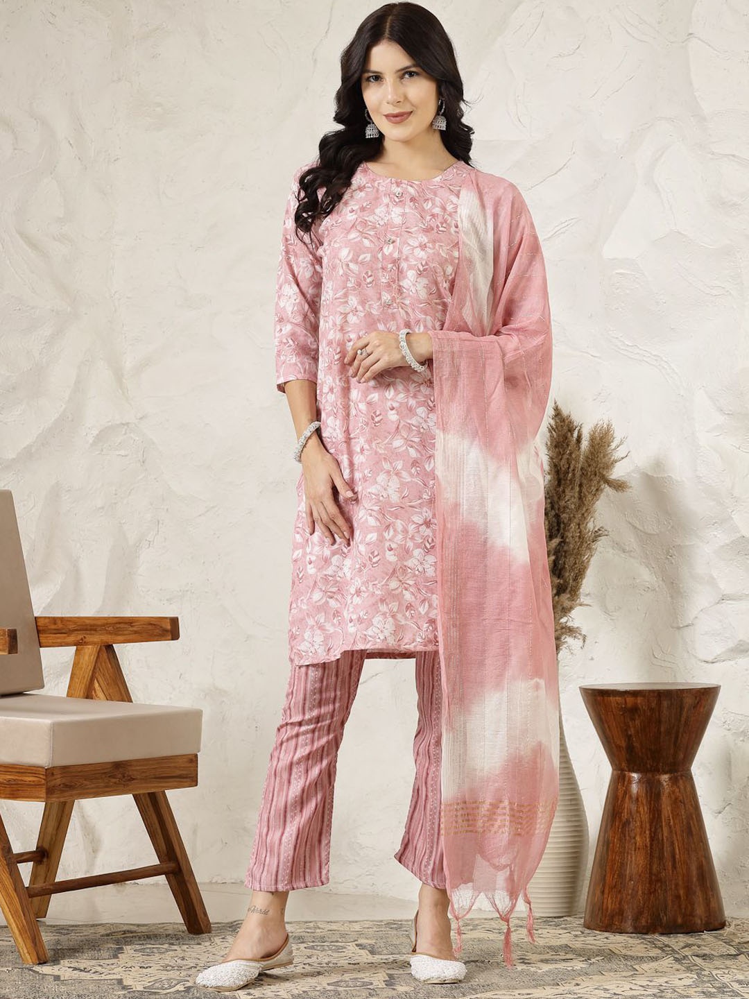 

Stylum Pink Floral Printed Regular Kurta With Trousers & Dupatta
