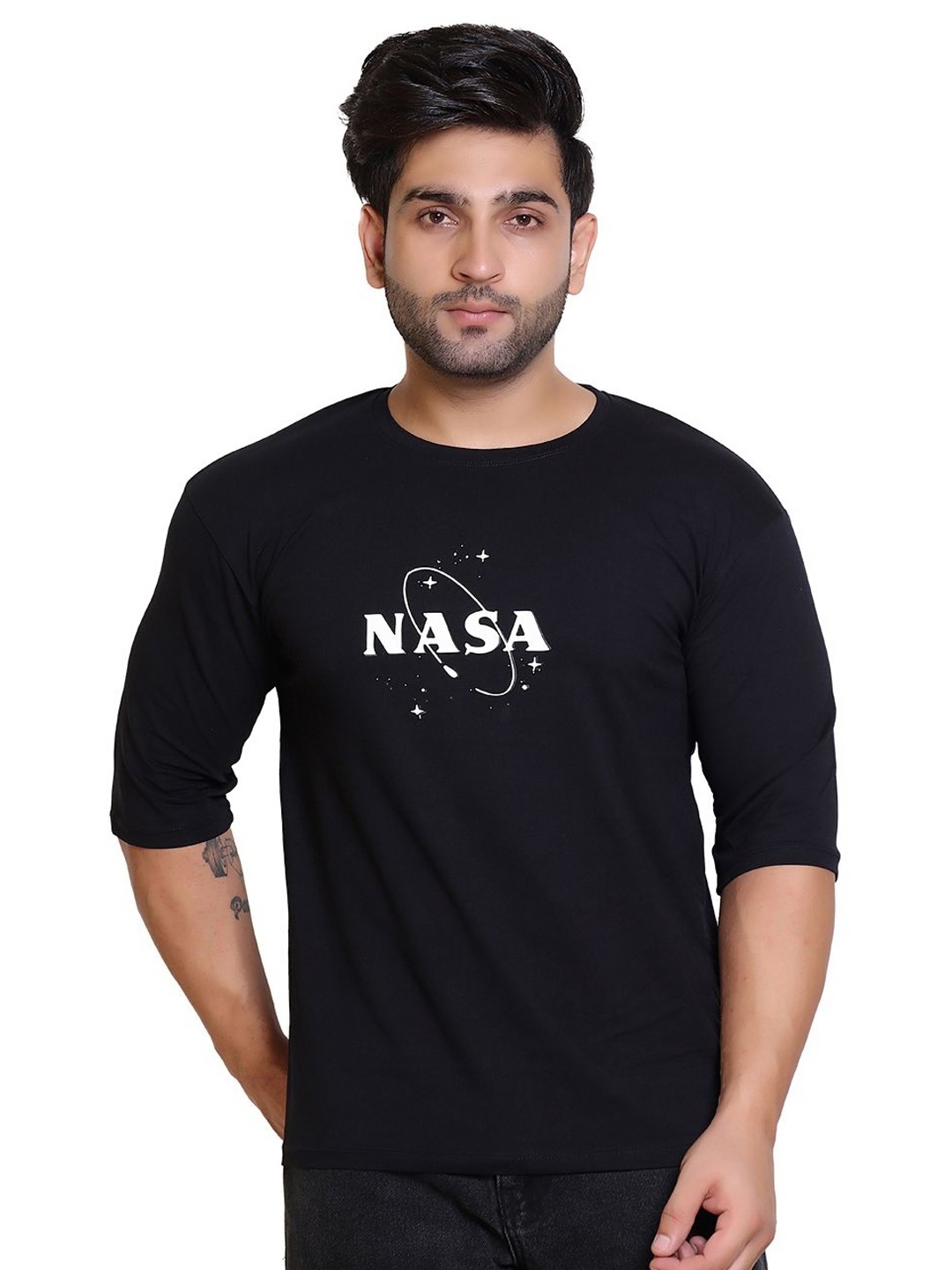 

Gajraj Men Printed Moisture Wicking Applique T-shirt, Black