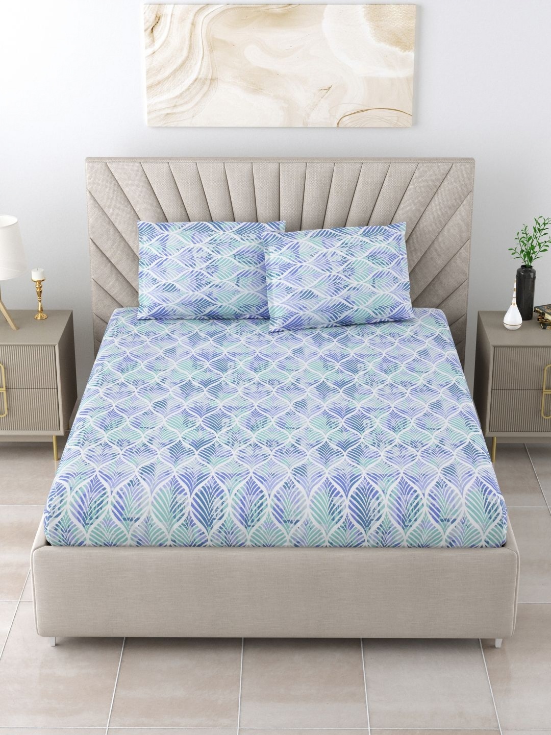 

BOMBAY DYEING Blue & White Floral 120 TC King Bedsheet with 2 Pillow Covers