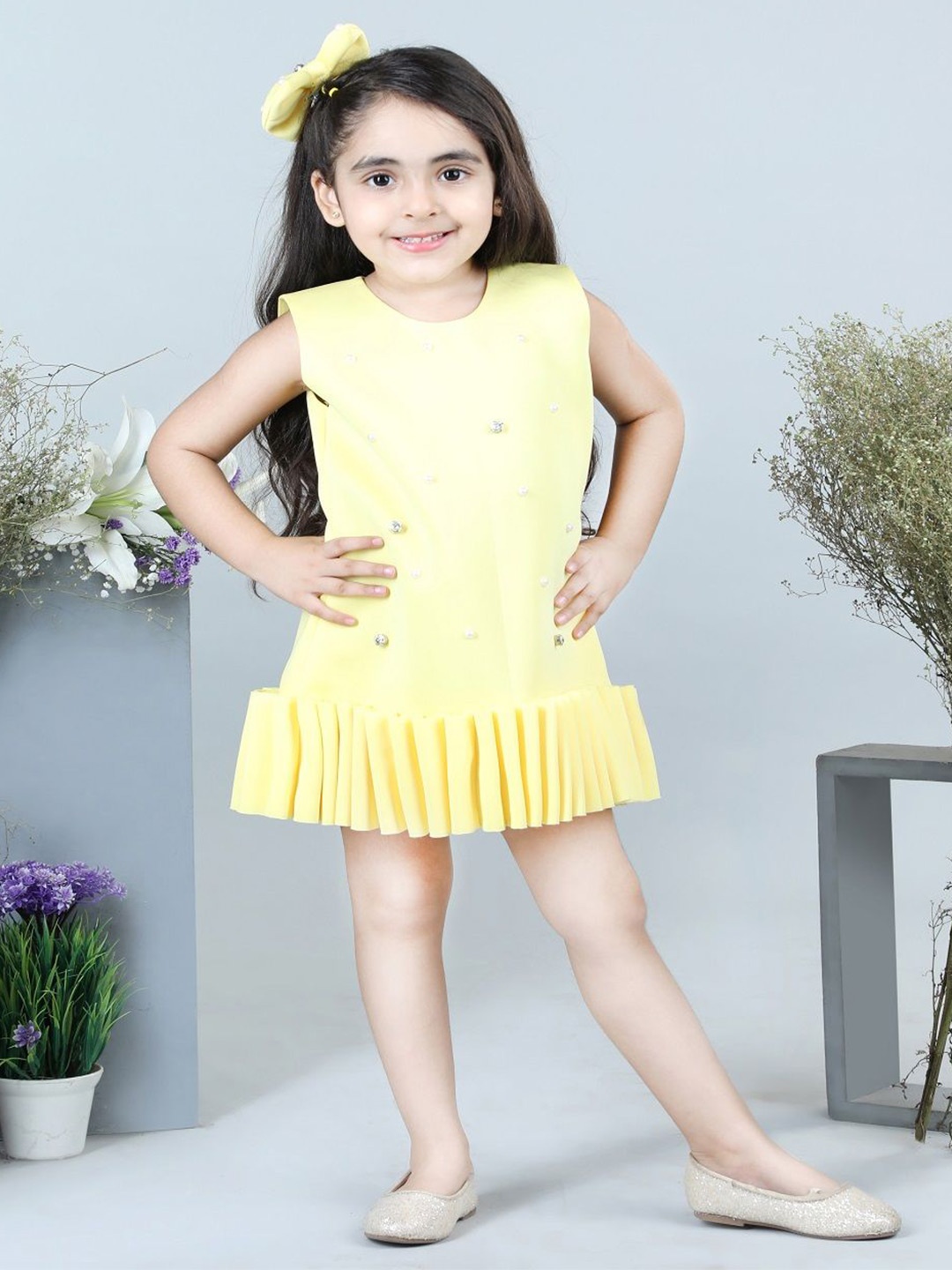 

THE LITTLE CELEBS Girls Embellished Scuba Drop-Waist Dress, Yellow