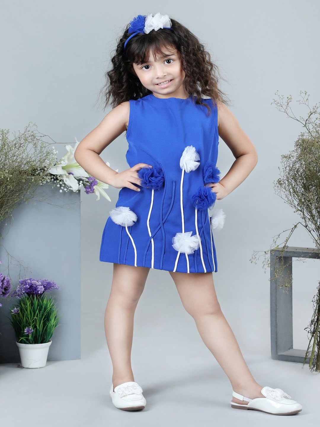 

THE LITTLE CELEBS Girls Applique Sleeveless A-Line Mini Dress, Blue