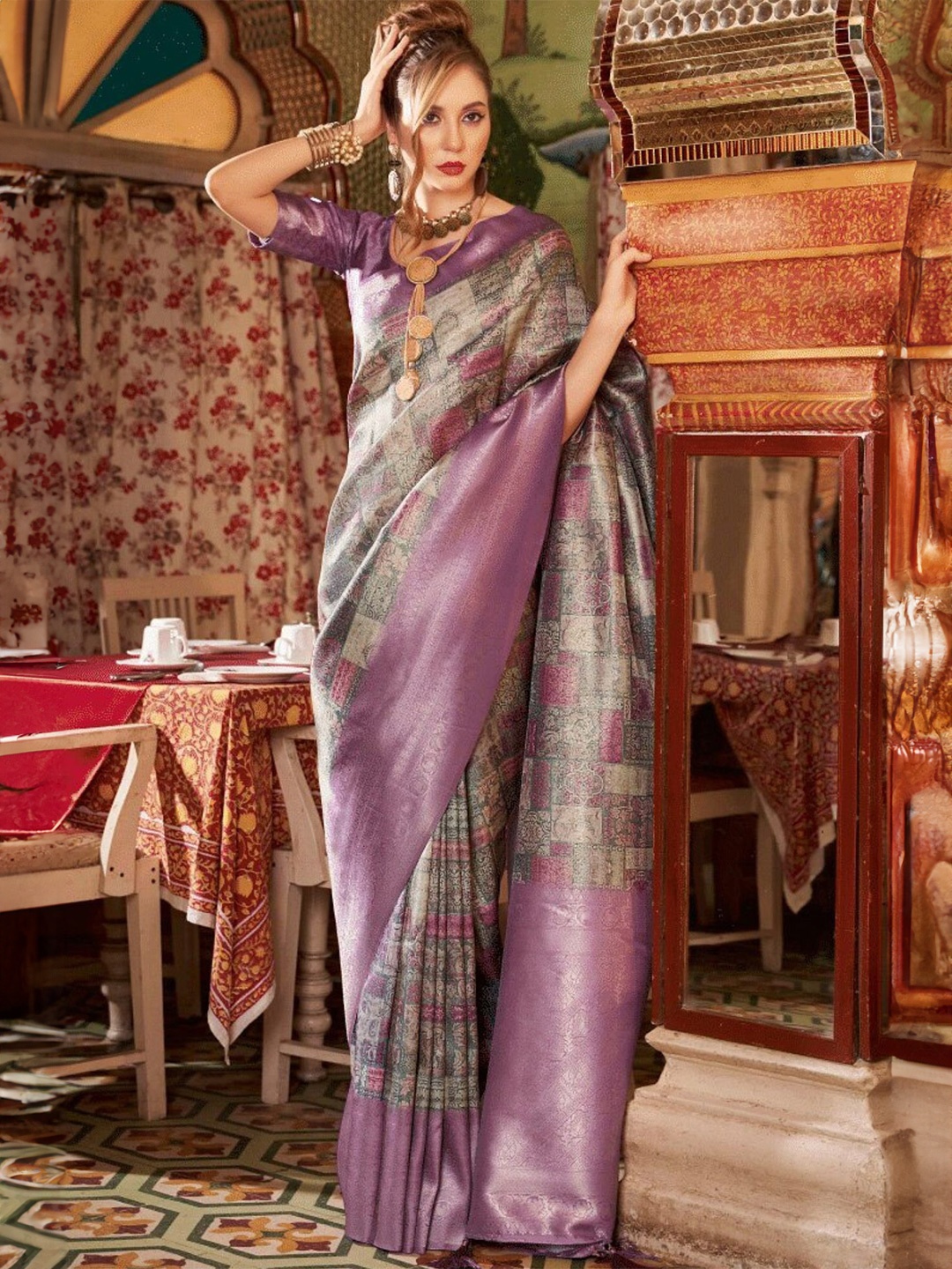 

MySilkLove Woven Design Banarasi Saree, Purple
