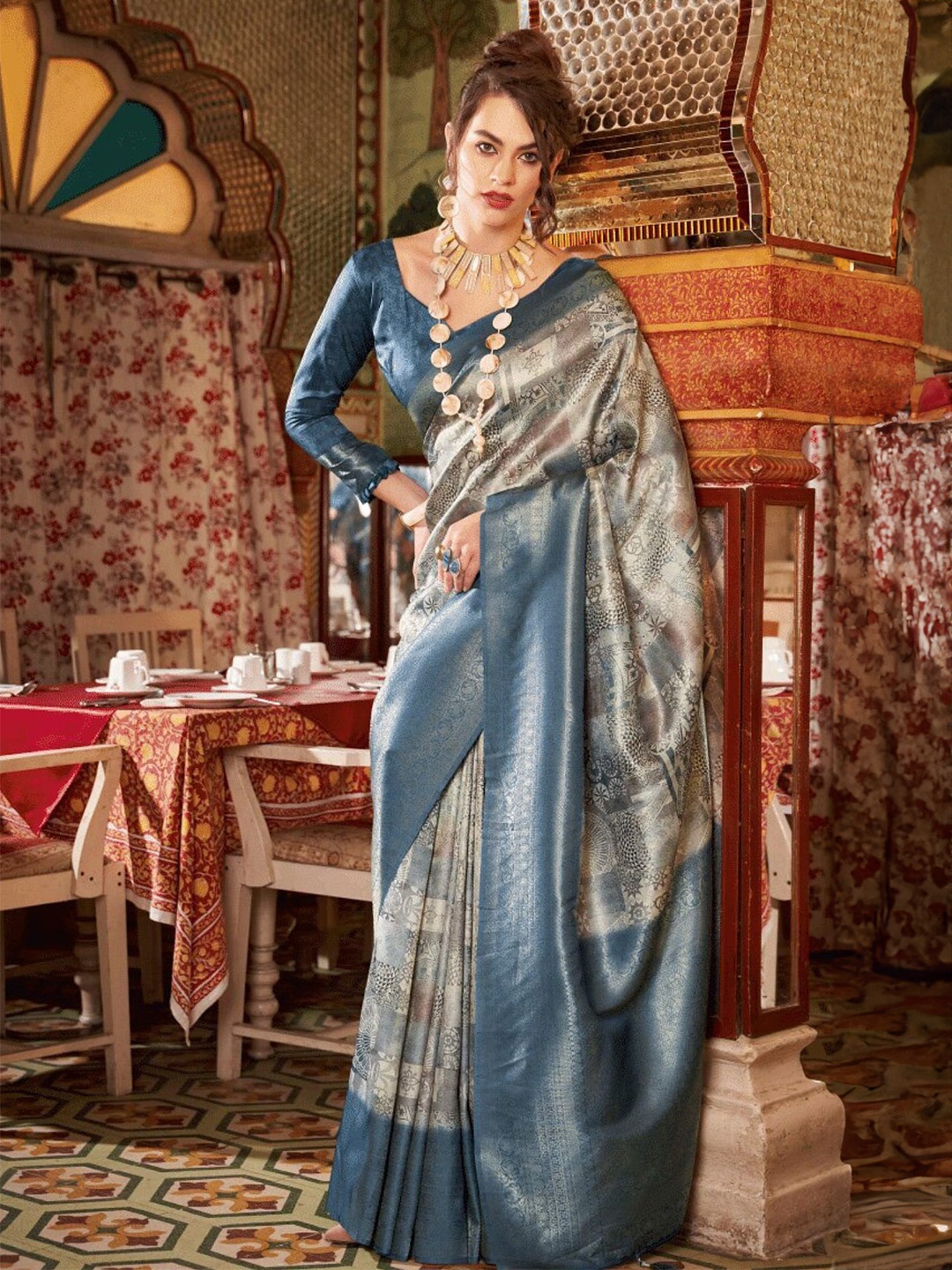 

MySilkLove Woven Designed Zari Banarasi Saree, Grey