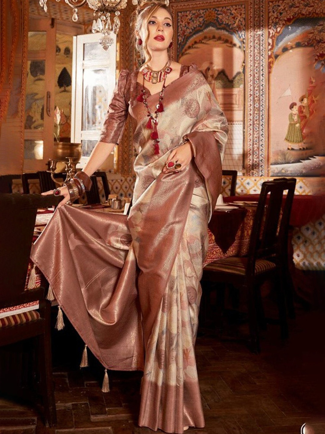 

MySilkLove Woven Design Zari Banarasi Saree, Brown