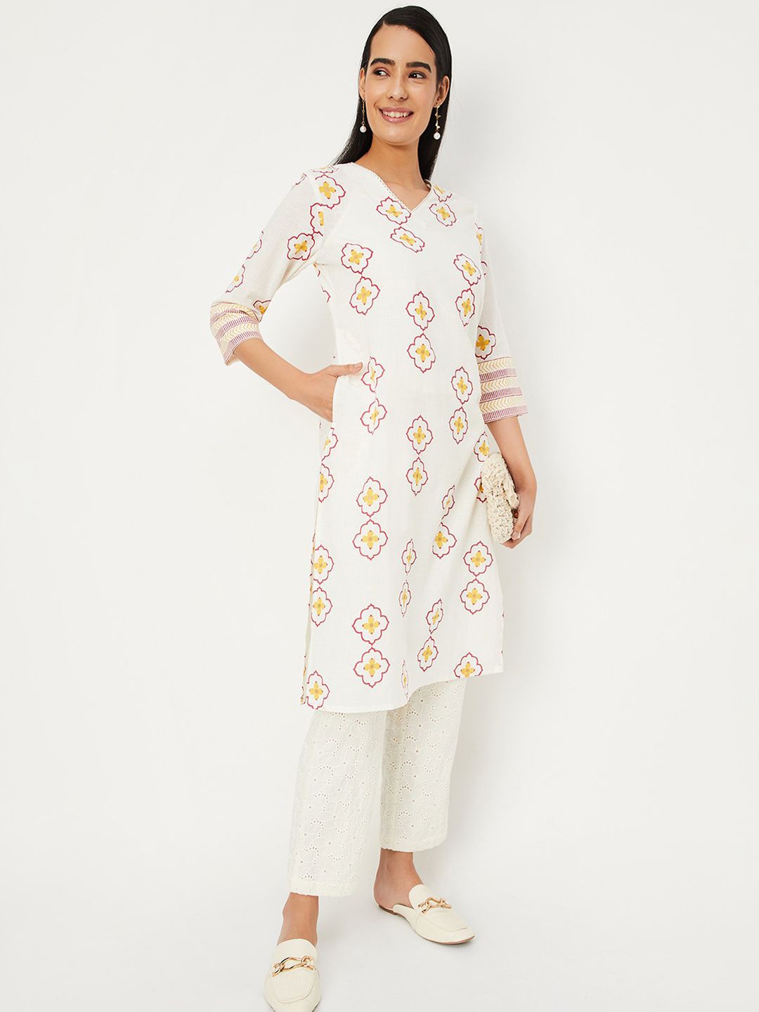 

max Floral Printed V-Neck Straight Kurta, Off white