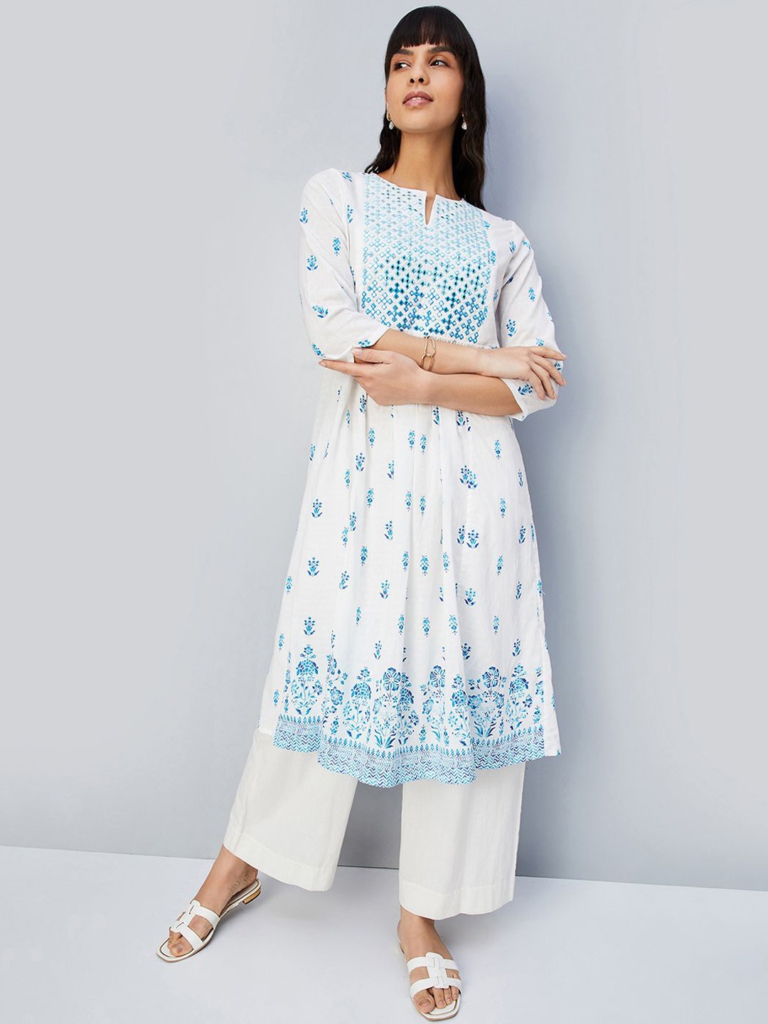 

max Floral Embroidered Notch Neck Mirror Work Straight Kurta, White