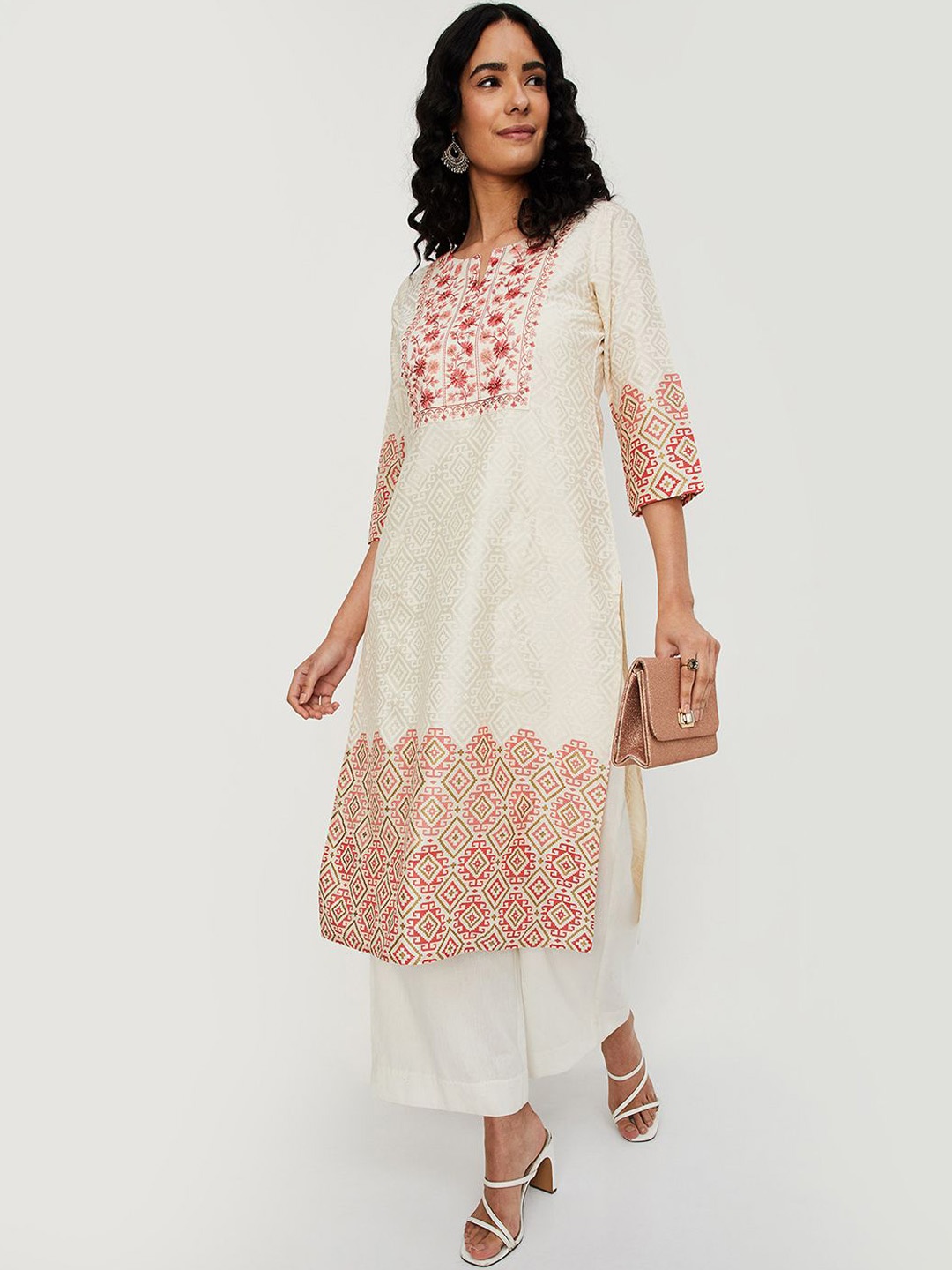 

max Geometric Printed Notch Neck Thread Work Cotton Straight Kurta, Off white