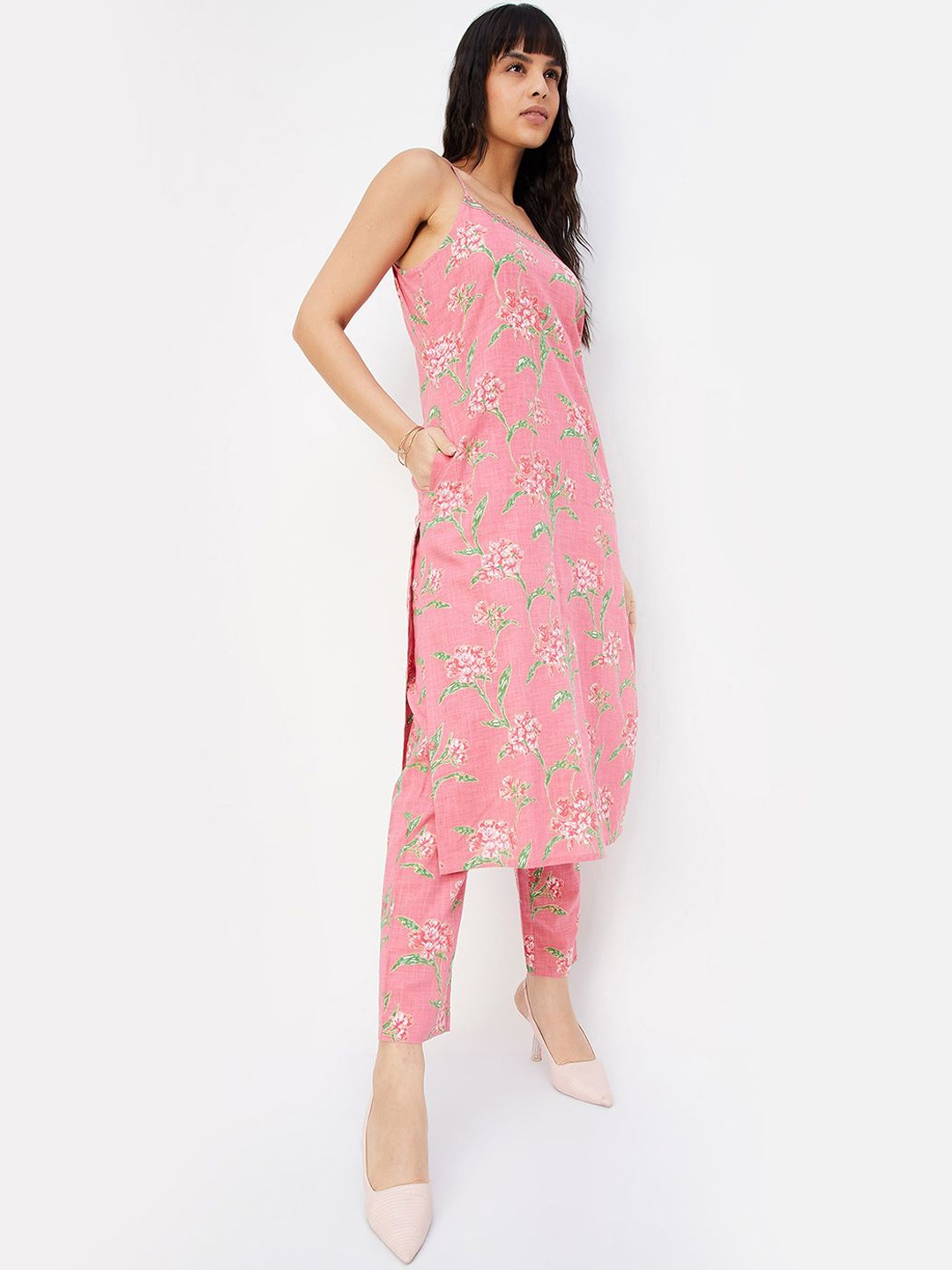 

max Floral Printed Shoulder Straps Straight Kurta with Trousers, Pink