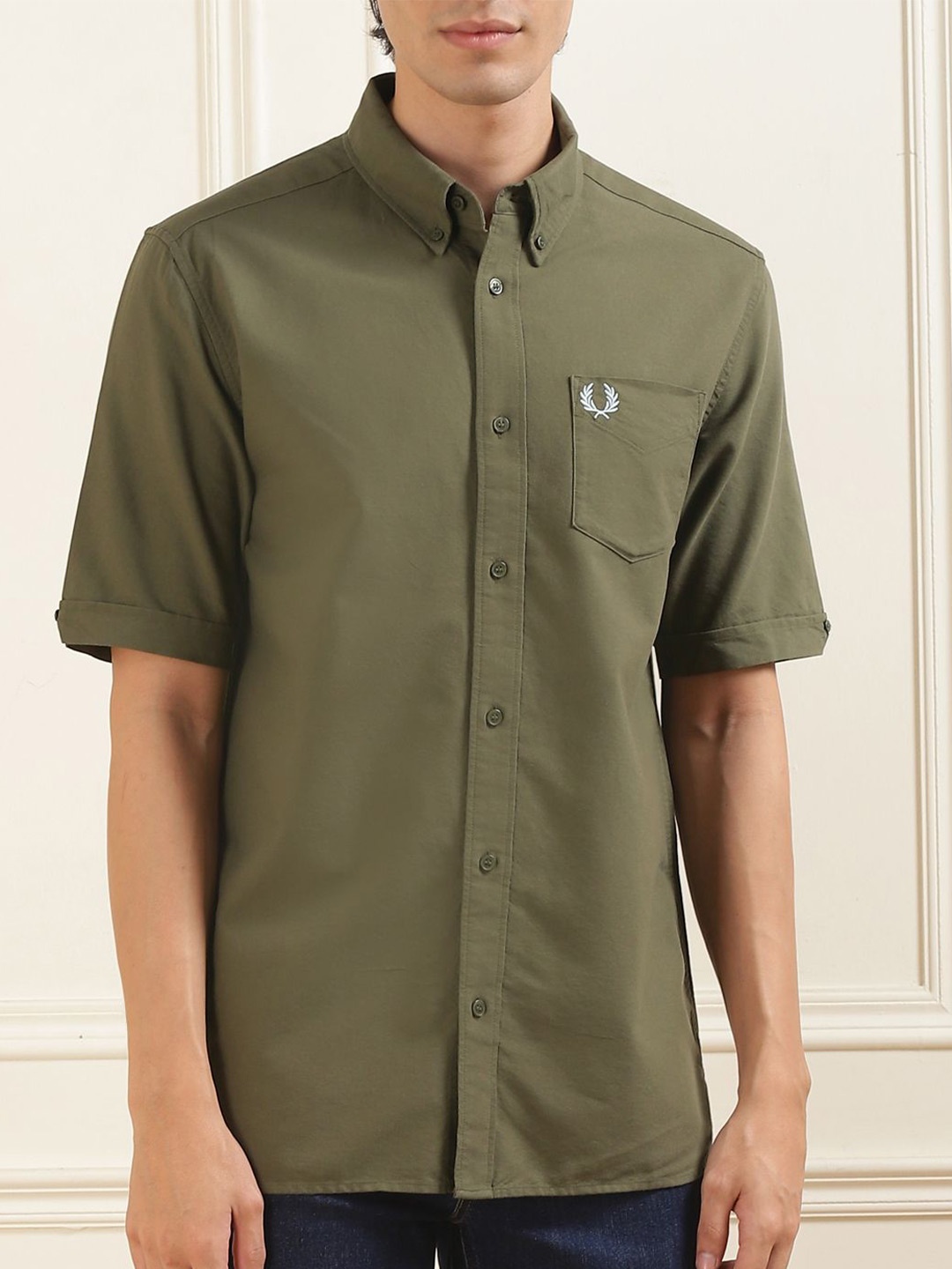 

Fred Perry Men Solid Opaque Casual Shirt, Green