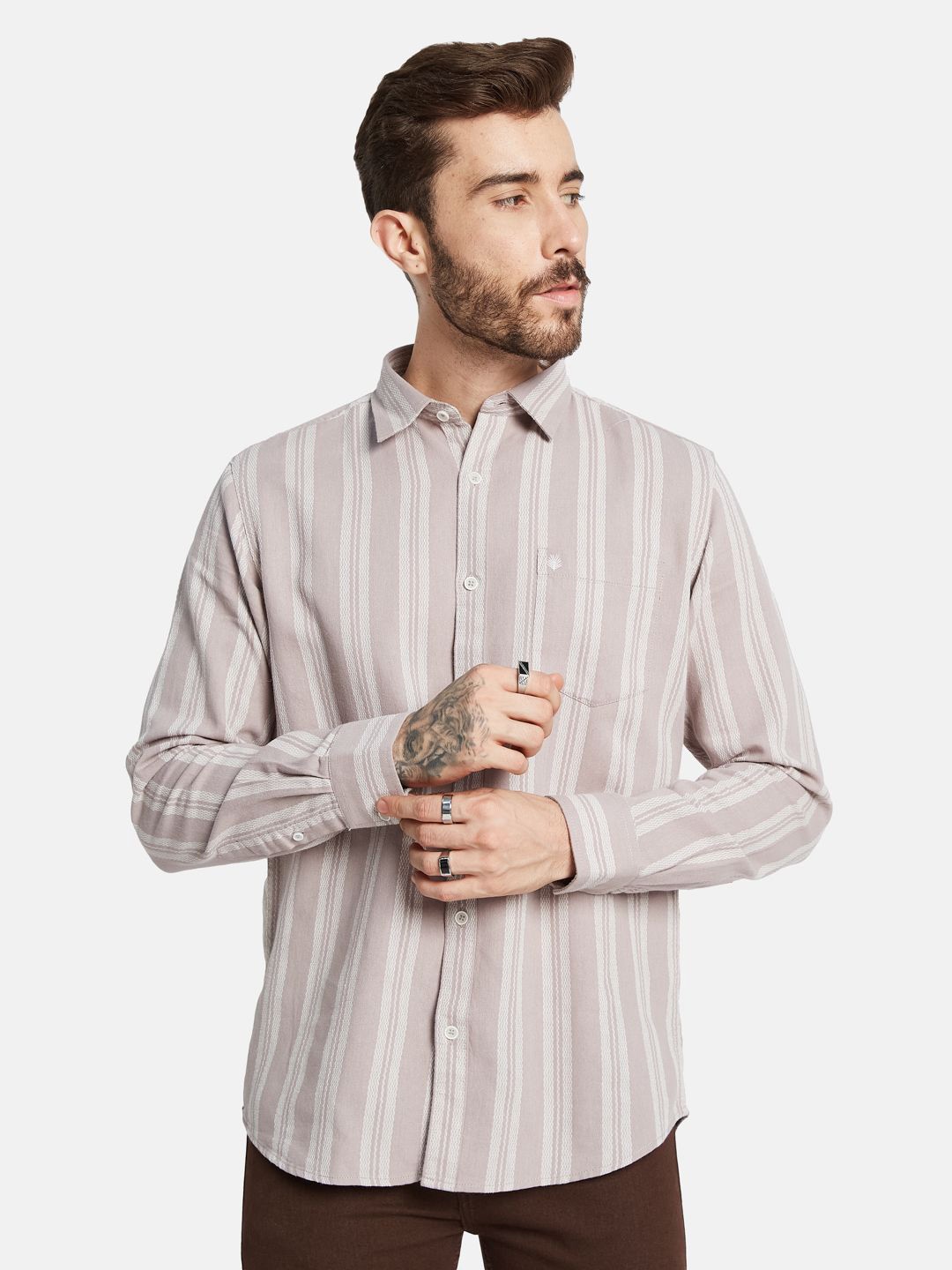 

METTLE Men Opaque Striped Casual Shirt, Peach