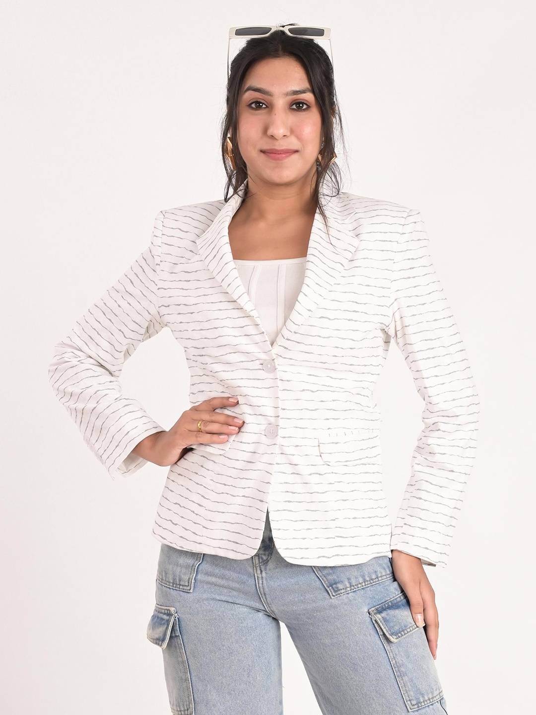 

KIZI Striped Cotton Single-Breasted Blazer, White