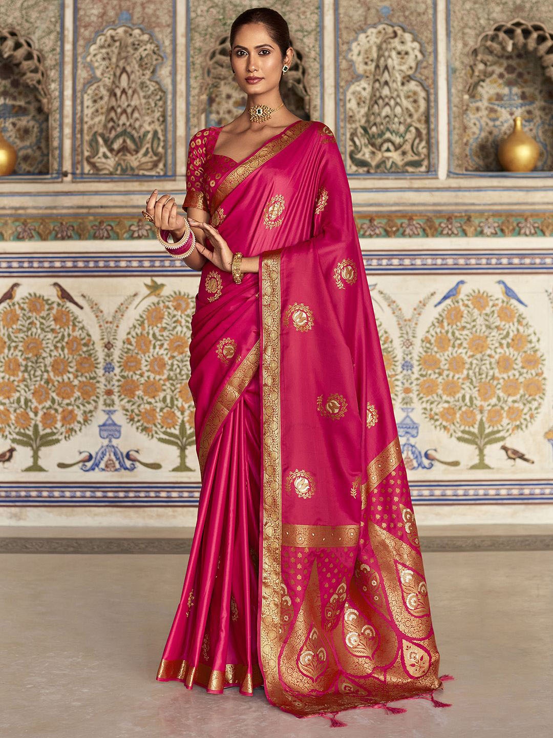 

Satrani Ethnic Motif Zari Woven Pure Silk Banarasi Saree, Pink