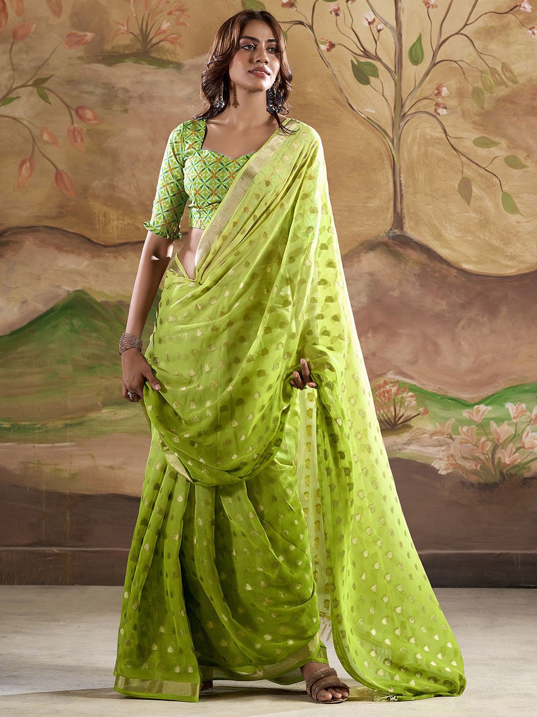 

Satrani Woven Designed Zari Pure Georgette Banarasi Saree, Green