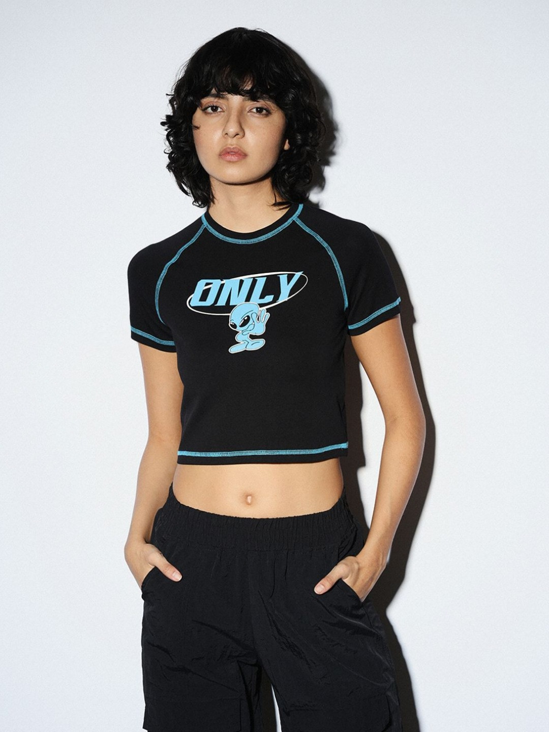 

ONLY Women Printed Round Neck Elastane T-Shirt, Black