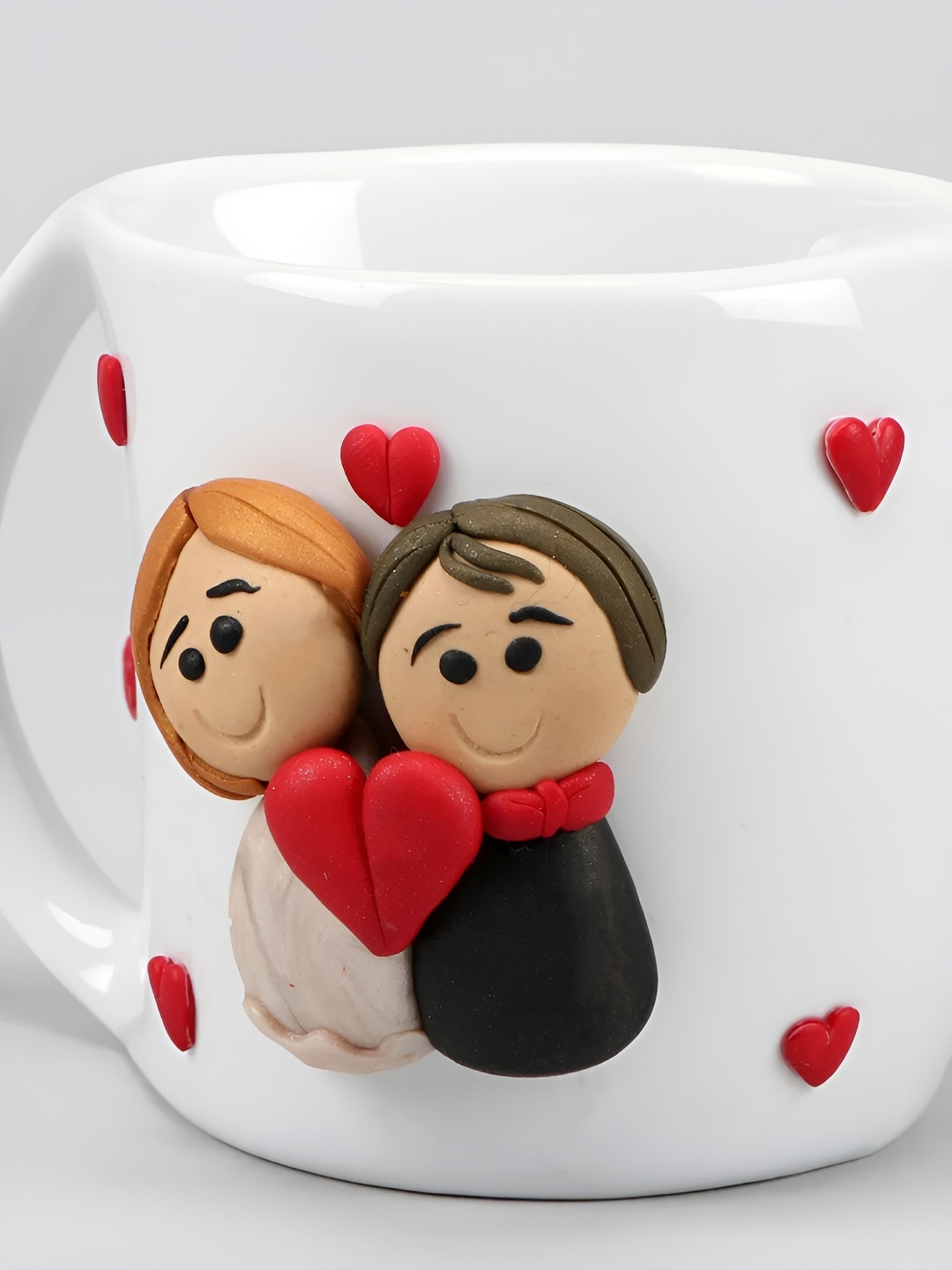 

fnp White & Red Couple With Little Printed Ceramic Glossy Mug 325 ml