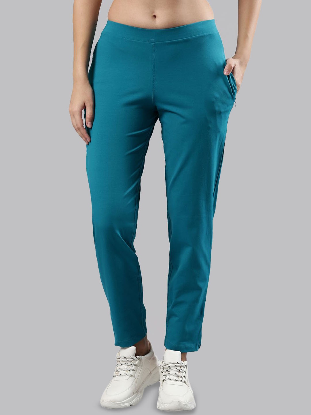 

Femmora Women Loose Fit Trousers, Sea green