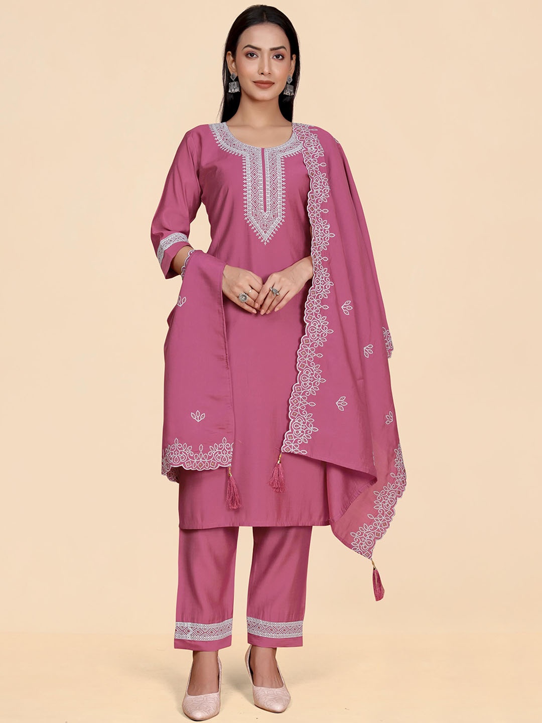 

WINE LADY Ethnic Motifs Yoke Design Regular Thread Work Kurta with Trousers & Dupatta, Rose
