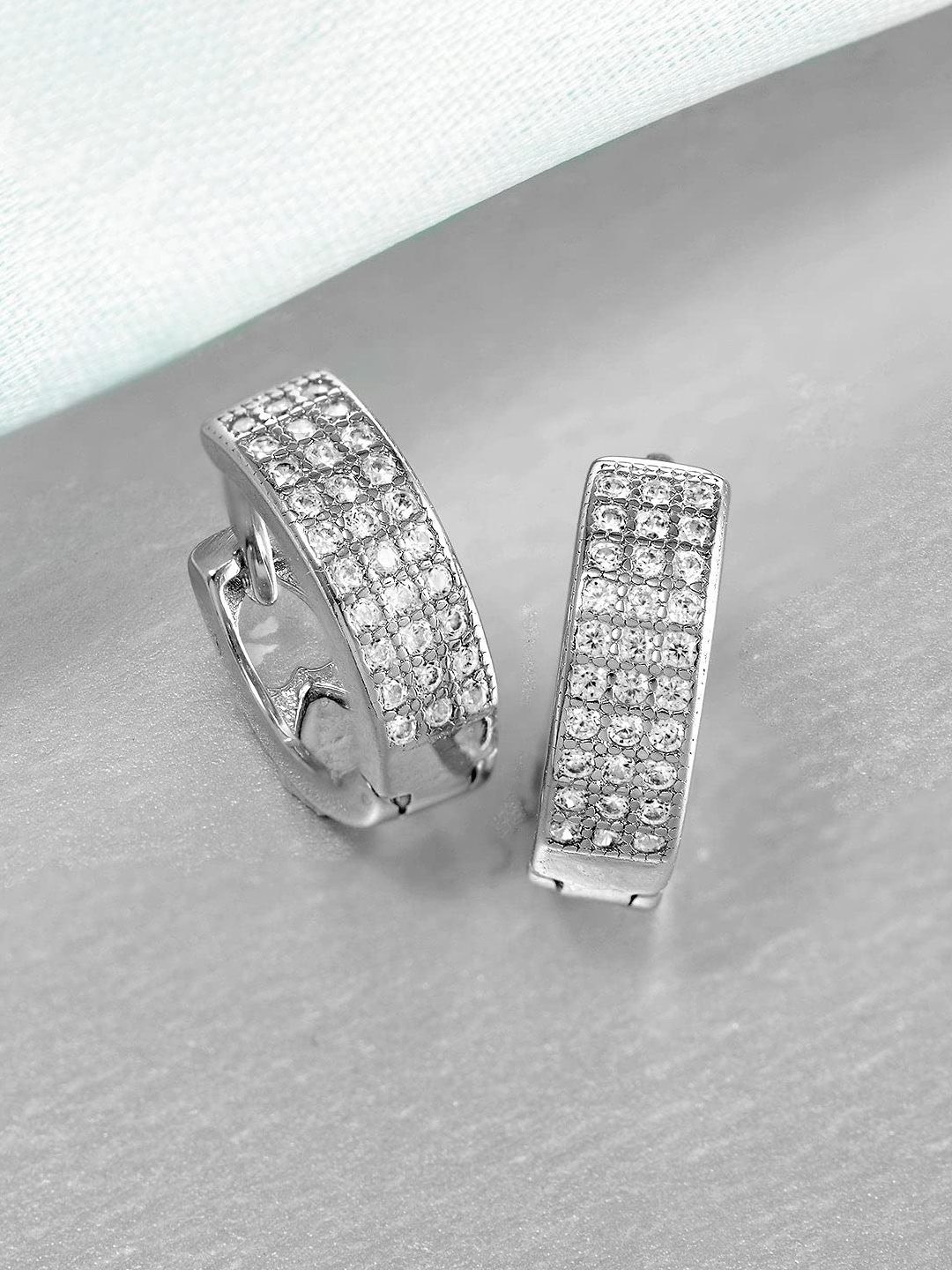 

FIMBUL Men Stone-Studded Stainless Steel Classic Hoop Earrings, Silver