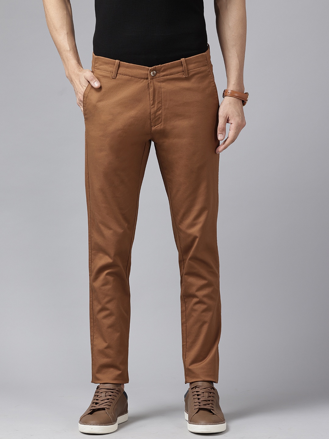 

Blackberrys Men Slim Fit Chinos, Brown