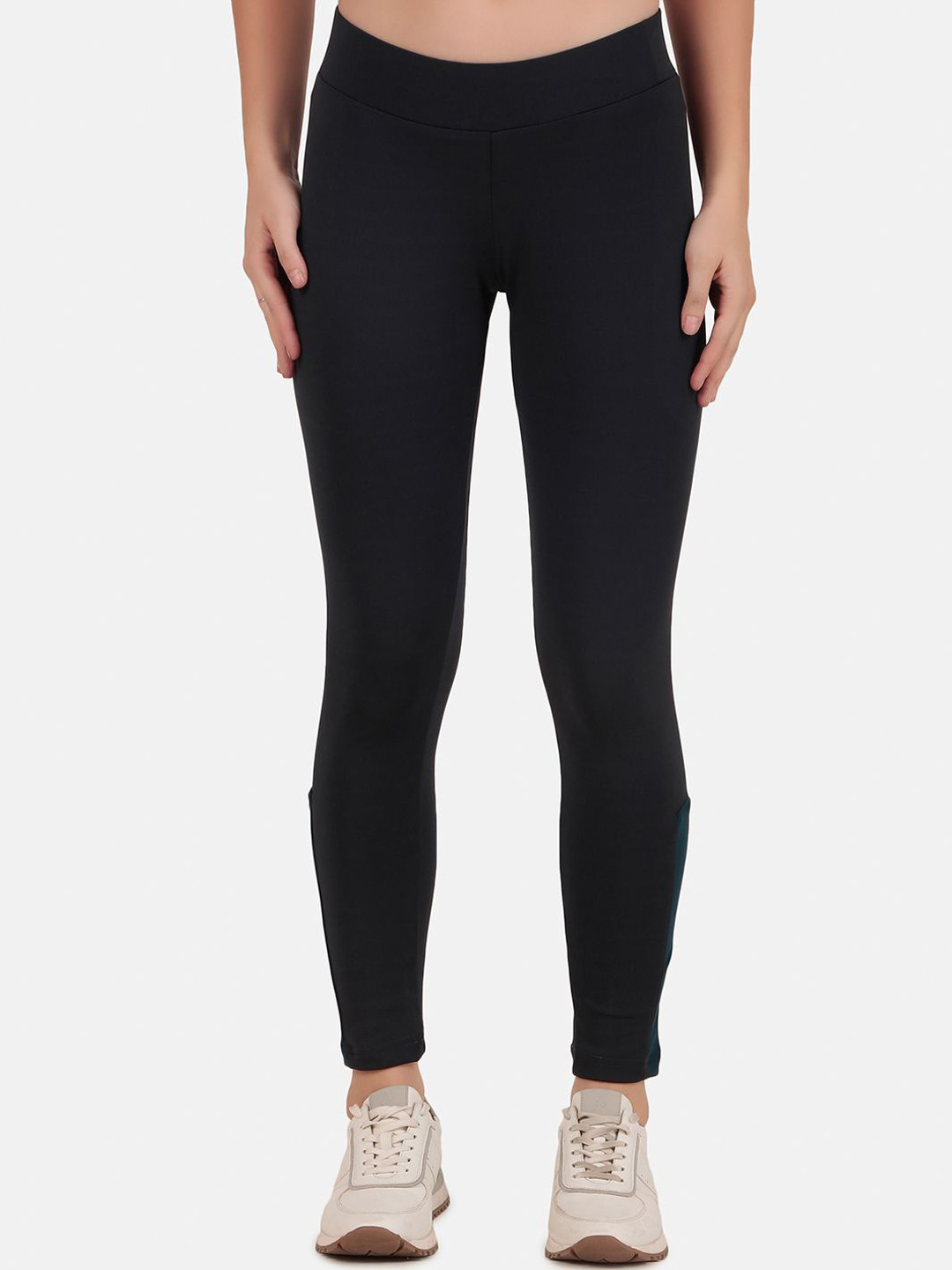

WELL QUALITY Women Sports Active Wear And Gym Dry Fit Ankle Length Tights, Black