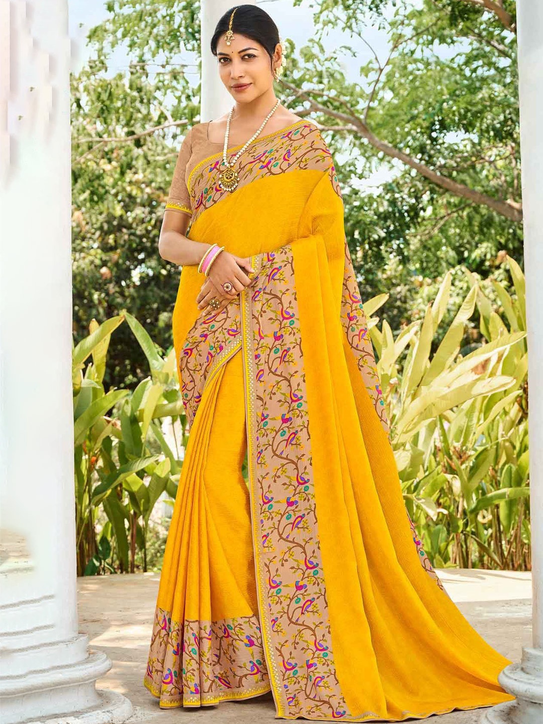 

Laxmipati Embroidered Sequinned Saree, Gold